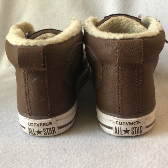 brown converse fur inside